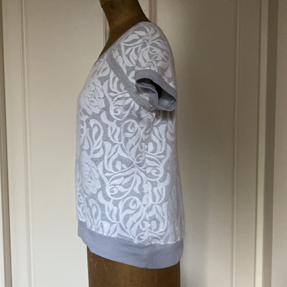SHORT SLEEVES TOP BY MIHOS. SIZE M . - Picture 2 of 10